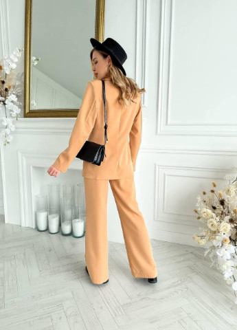 Женский костюм пиджак и брюки палаццо из костюмной ткани цвет кэмел р.44 363165 New Trend (256038128)