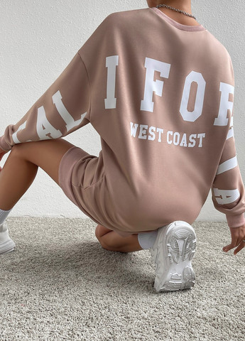 Пудровое кэжуал платье платье-свитшот, оверсайз SHEIN с надписью