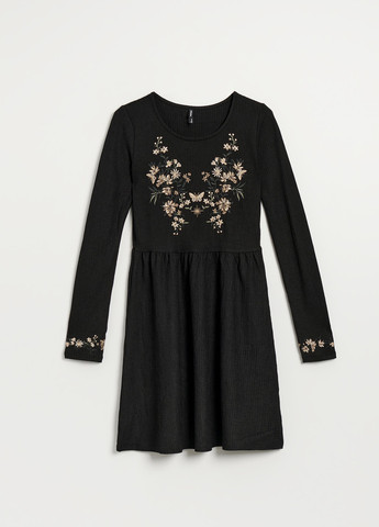 Чорна кежуал сукня кльош House з квітковим принтом