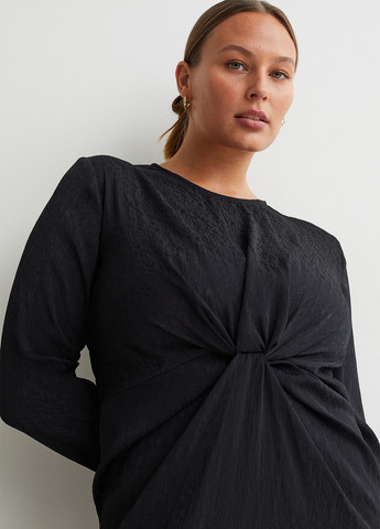 Черное кэжуал платье H&M однотонное