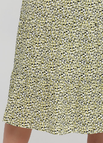 Салатовая кэжуал цветочной расцветки юбка C&A а-силуэта (трапеция)