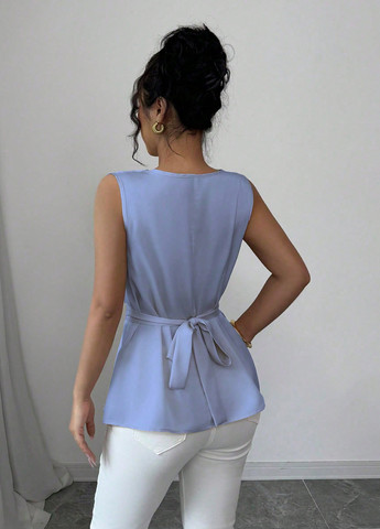 Блакитна блуза з баскою SHEIN