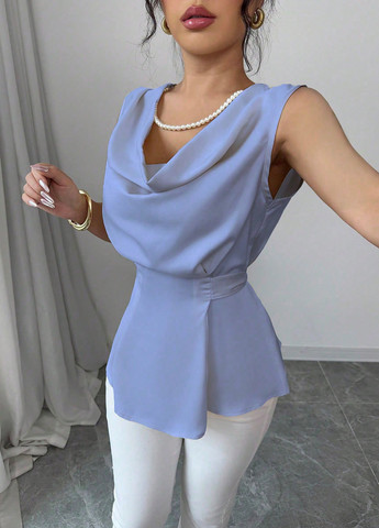 Блакитна блуза з баскою SHEIN