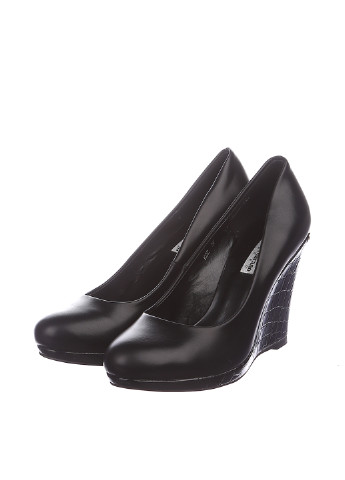 Черные женские классические туфли - фото