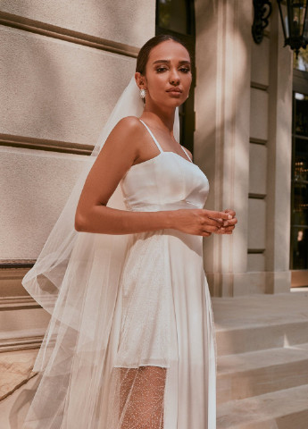 Біла вечірня сукня з мерехтливим напиленням Gepur (253559263)