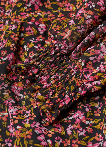 Темно-розовое кэжуал платье клеш H&M с цветочным принтом