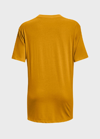 Оранжевая всесезон футболка Under Armour