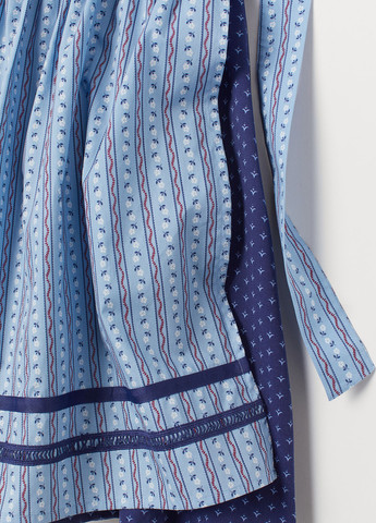 Синя кежуал сукня кльош H&M з квітковим принтом