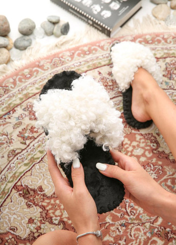 Белые тапочки Family Story с мехом