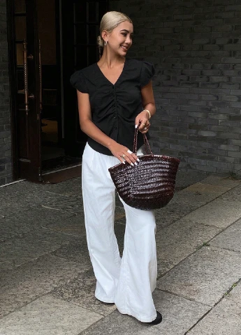 Чёрная блуза SHEIN