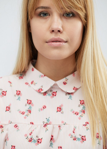 Персиковая демисезонная блуза Carica