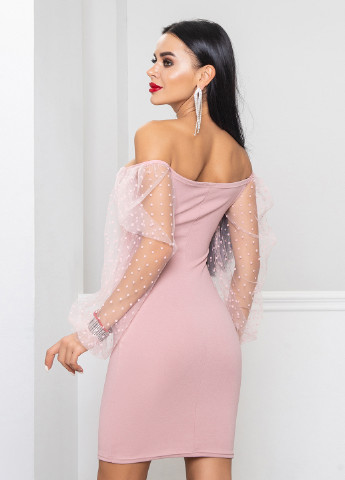 Светло-розовое коктейльное платье с открытыми плечами Larionoff однотонное