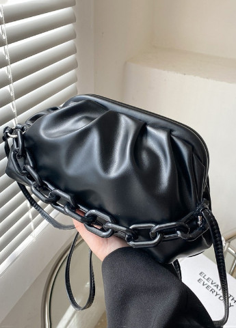 Жіноча сумка клатч через плече DobraMAMA однотонна чорна кежуал