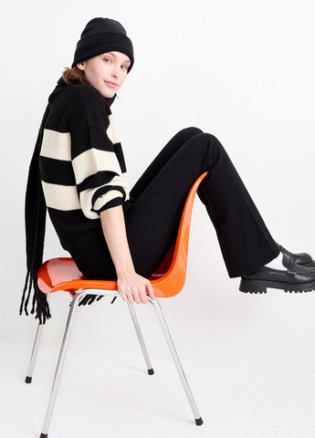 Черно-белый демисезонный свитер джемпер C&A