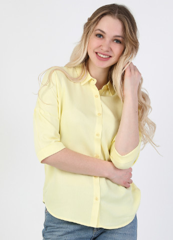 Светло-желтая летняя блуза Colin's Regular Fit