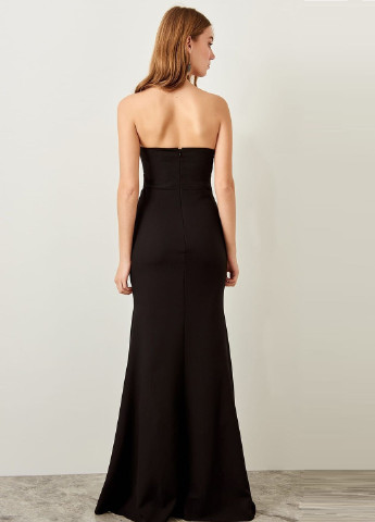 Черное вечернее платье годе, с открытыми плечами, бандо, с открытой спиной Trendyol однотонное