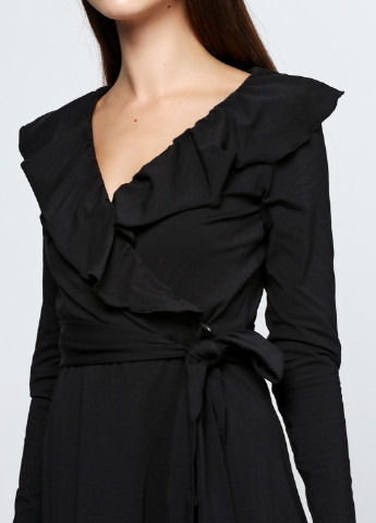 Черное кэжуал платье Jhiva