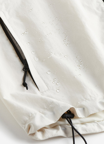 Кремова демісезонна вітровка H&M