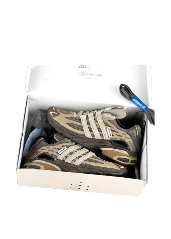 Коричневые демисезонные кроссовки jr8044 adidas x Song for the Mute Adistar Cushion