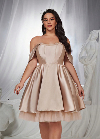 Бежевое праздничный, коктейльное, вечернее платье с юбкой-солнце, с открытыми плечами, с открытой спиной SHEIN однотонное