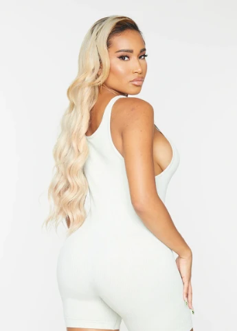 Комбінезон PrettyLittleThing однотонний зелений спортивний