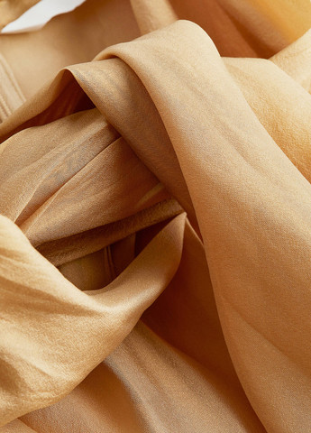 Бежева блуза H&M