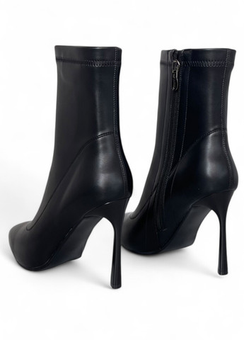 Чорні демісезонна ботильйони Aiformaria