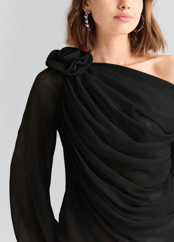 Чорна блуза SHEIN