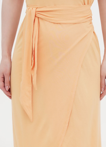 Оранжевое кэжуал платье на запах Orsay однотонное