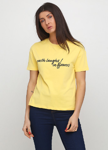 Желтая летняя футболка Madoc Jeans