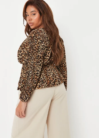 Світло-коричнева блуза з баскою Missguided