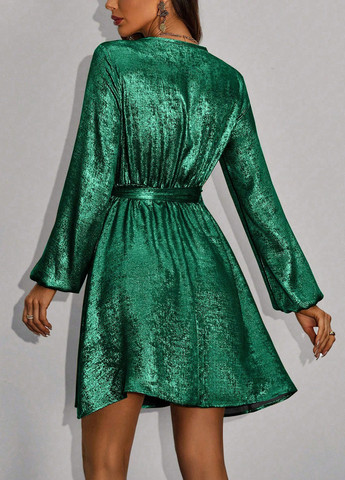 Зеленое коктейльное, кэжуал платье на запах SHEIN однотонное