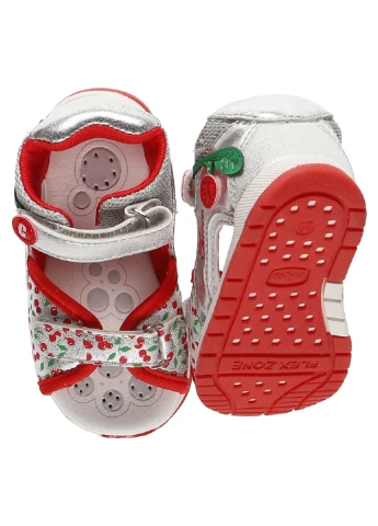 Цветные босоножки Chicco с логотипом