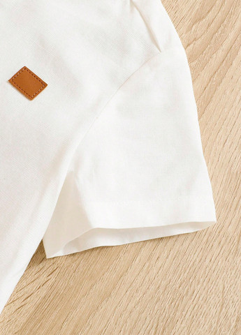 Комбинированный летний костюм (футболка, шорты) SHEIN