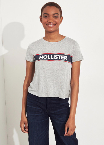 Серая летняя футболка Hollister