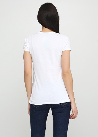 Белая летняя футболка Makara