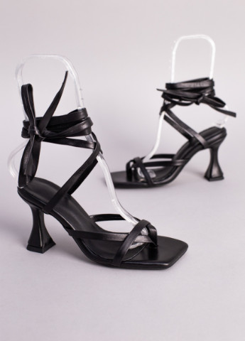 Черные босоножки shoesband Brand на шнурках