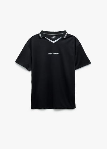 Черная футболка KOTON