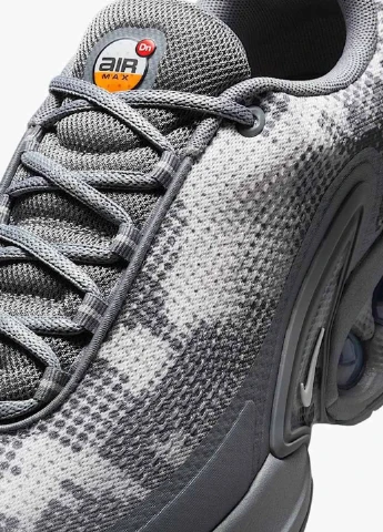 Сірі всесезонні кросівки ib3078-001 Nike Air Max Dn