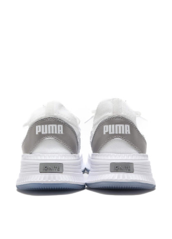 Белые демисезонные кроссовки Puma Avid Fuese Fit