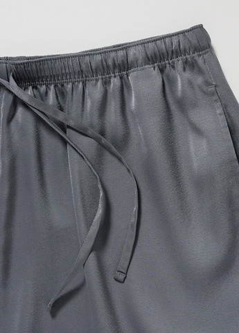 Серая всесезон пижама (рубашка, шорты) рубашка + шорты Uniqlo