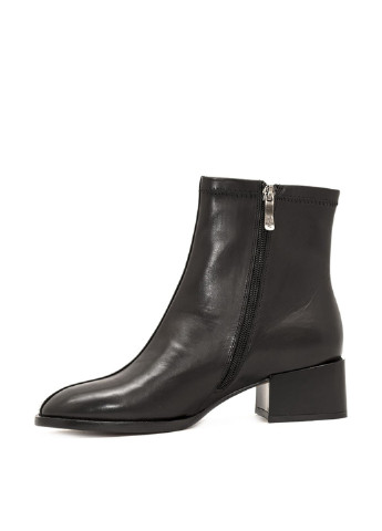 Осенние ботинки Wit Mooni без декора