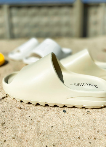 Светло-бежевые шлепанцы Prima d'Arte