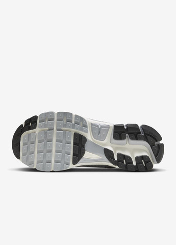 Кросівки FD9919-001 Nike Zoom Vomero 5 комбіновані демісезони (329567024)