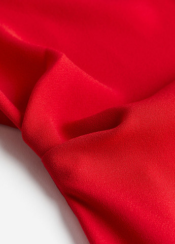 Красное кэжуал платье H&M однотонное