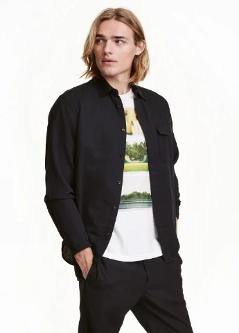 Черная рубашка однотонная H&M