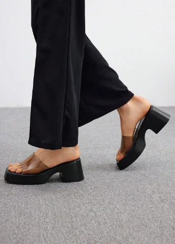Черные шлепанцы SHEIN прозрачные