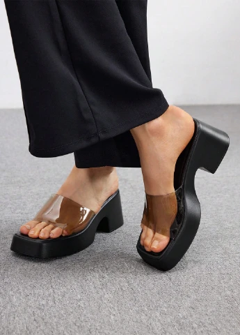 Черные шлепанцы SHEIN прозрачные