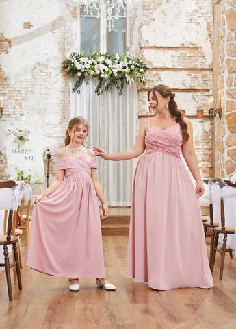 Светло-розовое вечернее платье в стиле ампир SHEIN однотонное