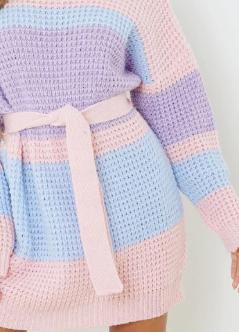 Комбинированное кэжуал платье платье-свитер PrettyLittleThing однотонное